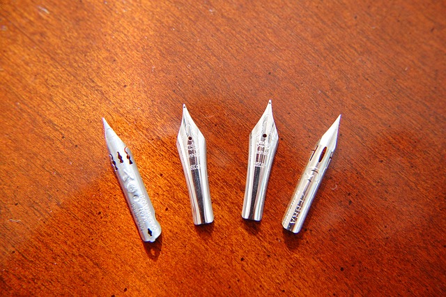 fountain-pen-broad-nib-sizes.jpg